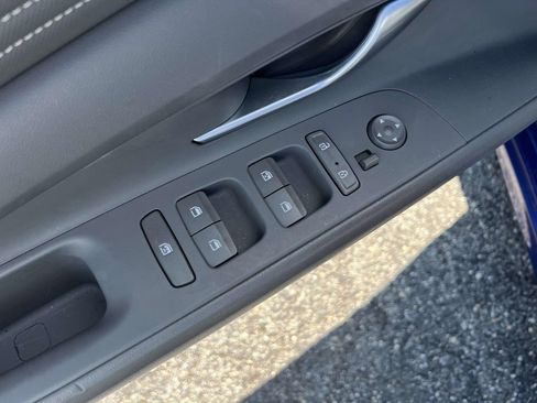 Used 2023 Hyundai Elantra SEL w/ Convenience Package FWD image 16