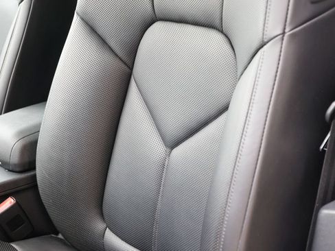 Certified 2026 Porsche Macan Turbo AWD/4WD image 49