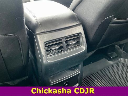 Used 2023 Ford Edge SE w/ Black Appearance Package image 10