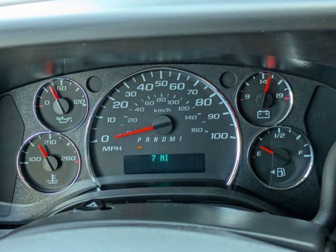 New 2026 Chevrolet Express 3500 RWD image 11