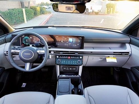 New 2026 Hyundai Tucson Limited image 25