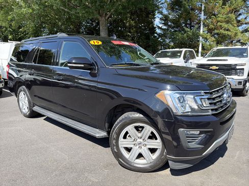 Used 2019 Ford Expedition Max XLT w/ Equipment Group 202A AWD/4WD image 2