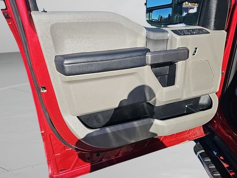 Used 2021 Ford F250 XLT w/ XLT Premium Package image 19