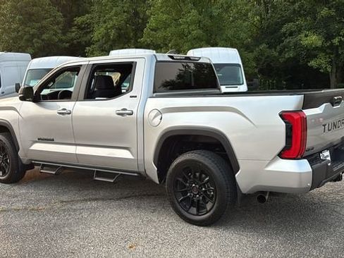 Used 2026 Toyota Tundra SR5 w/ SR5 Premium Package AWD/4WD image 5