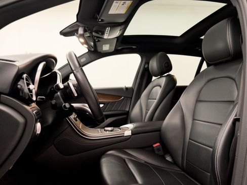 Certified 2019 Mercedes-Benz GLC 300 image 5