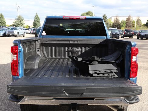 Used 2025 Chevrolet Silverado 3500 LT w/ Safety Package image 11