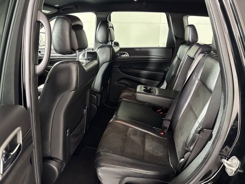 Used 2020 Jeep Grand Cherokee Altitude image 18