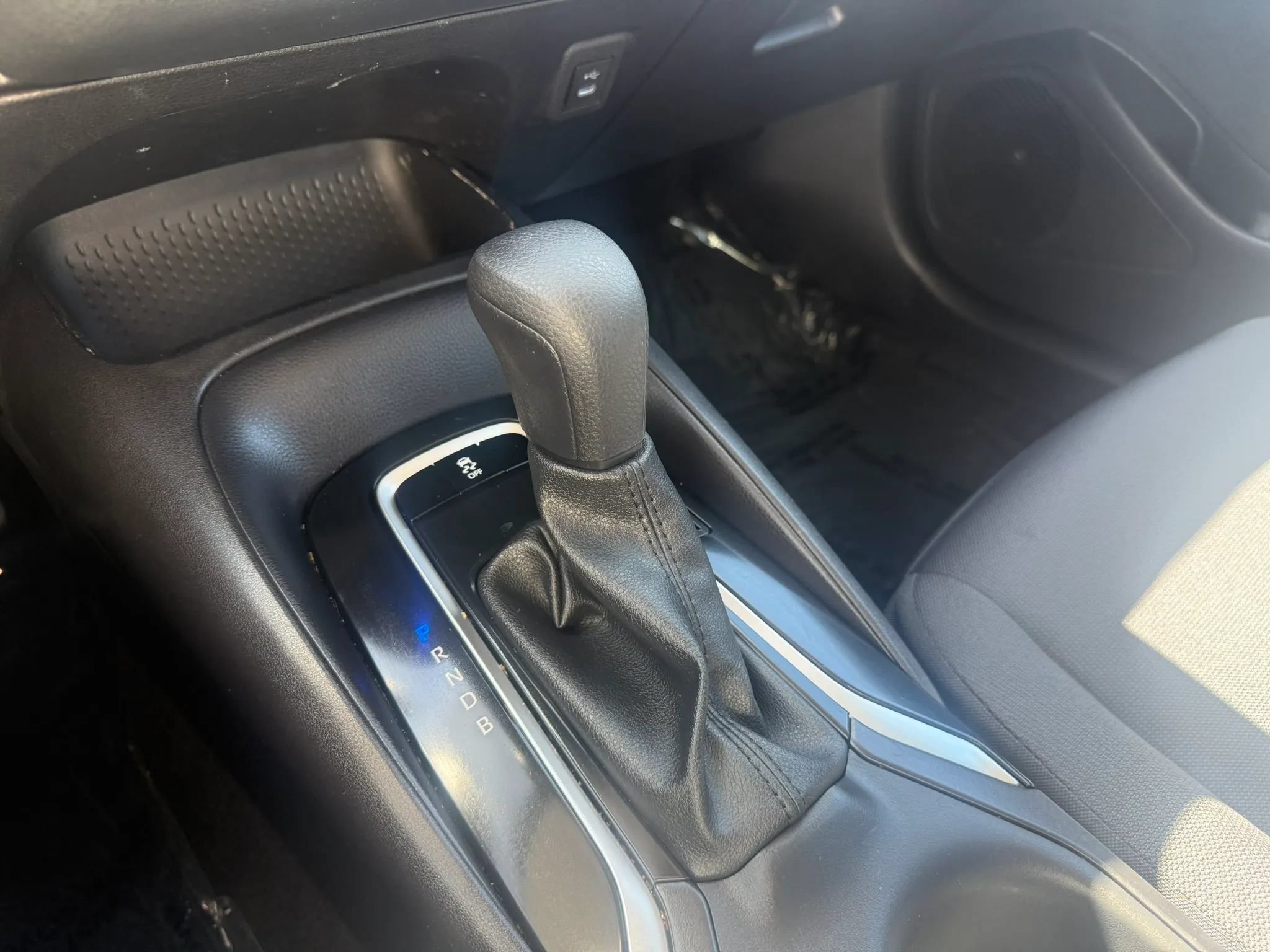 Used 2025 Toyota Corolla LE FWD image 16