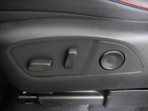 Used 2025 Chevrolet Silverado EV RST AWD/4WD image 16