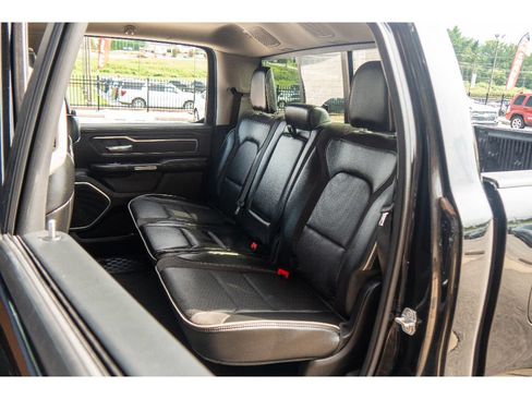 Used 2022 RAM 1500 Laramie AWD/4WD image 19