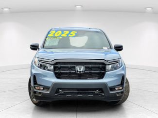 Used 2025 Honda Ridgeline Black Edition video 2