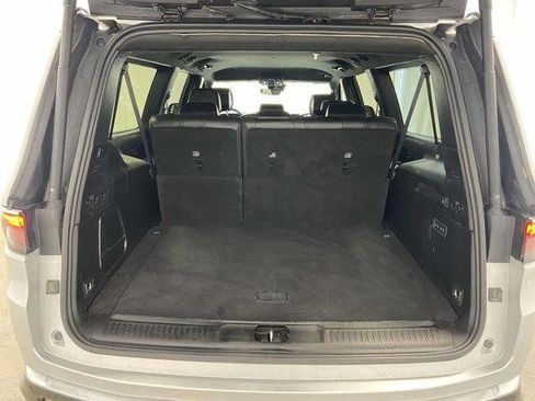 Used 2024 Jeep Wagoneer L Series II w/ Flexible Seating Group image 21