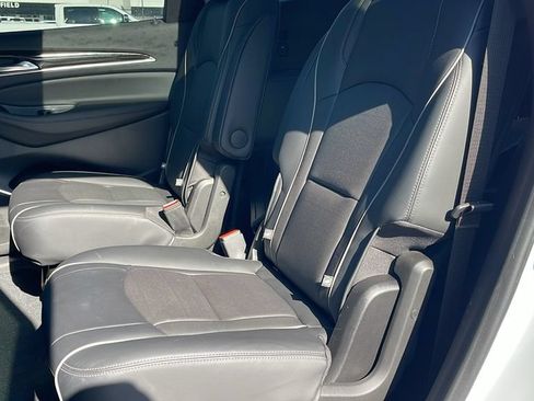 Used 2021 Buick Enclave Avenir w/ Avenir Technology Package FWD image 14