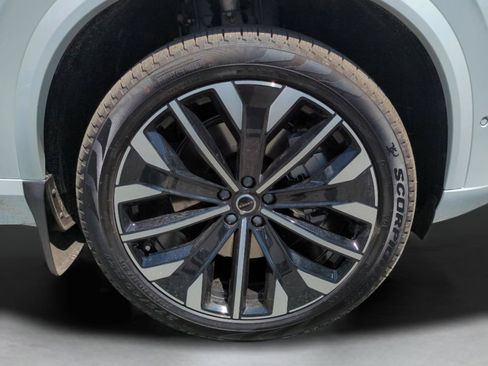 New 2026 Volvo XC90 T8 Plus w/ Protection Package Premier AWD/4WD image 27