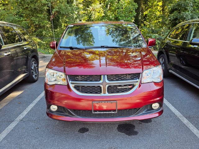 Used 2017 Dodge Grand Caravan SXT FWD image 2