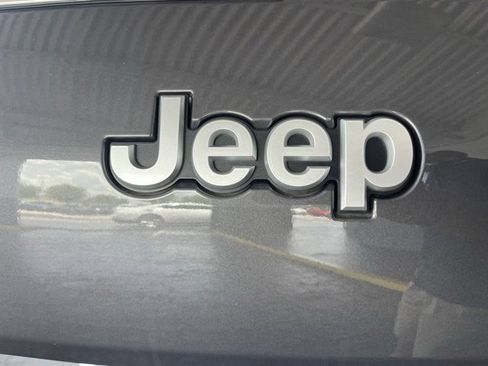 New 2025 Jeep Grand Cherokee L Laredo w/ Luxury Tech Group I image 9