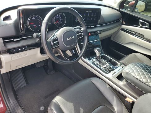 Used 2022 Kia Carnival SX image 12