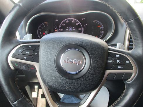 Used 2017 Jeep Grand Cherokee Limited RWD image 18