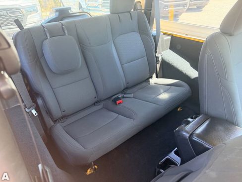 Used 2019 Jeep Wrangler Sport AWD/4WD image 13