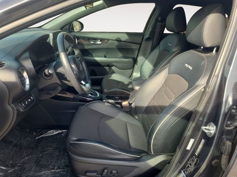 Used 2021 Kia Forte GT-Line w/ GT-Line Premium Package image 9