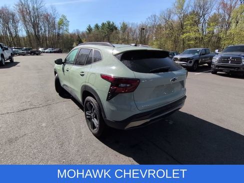Used 2026 Chevrolet Trax ACTIV w/ Driver Confidence Package FWD image 3
