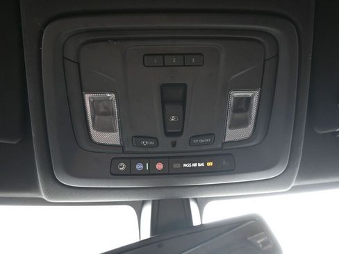 Used 2019 GMC Sierra 1500 AT4 w/ AT4 Premium Package AWD/4WD image 15