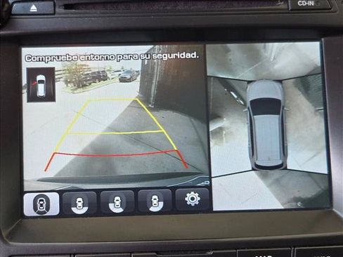 Used 2017 Hyundai Santa Fe FWD image 14