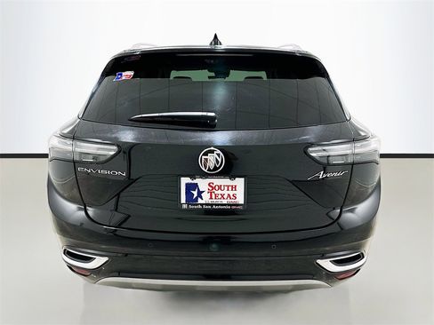 Used 2022 Buick Envision Avenir w/ Technology Package II image 6