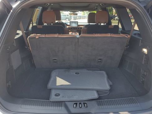 Used 2024 Lincoln Aviator Reserve w/ Equipment Group 201A AWD/4WD image 30