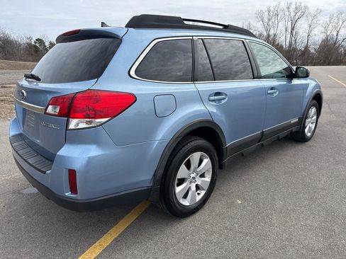 Used 2011 Subaru Outback 2.5i Limited w/ PWR Moonroof Pkg image 5
