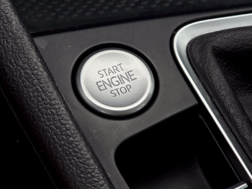 Used 2024 Volkswagen Jetta SE FWD image 10