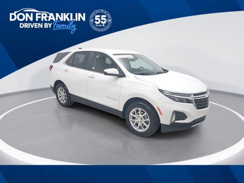 Used 2024 Chevrolet Equinox LT image 1