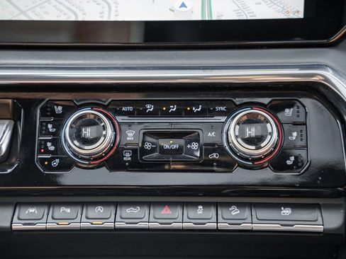 Used 2024 GMC Sierra 1500 Denali Ultimate image 28