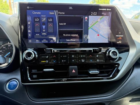 Used 2021 Toyota Highlander Platinum image 34