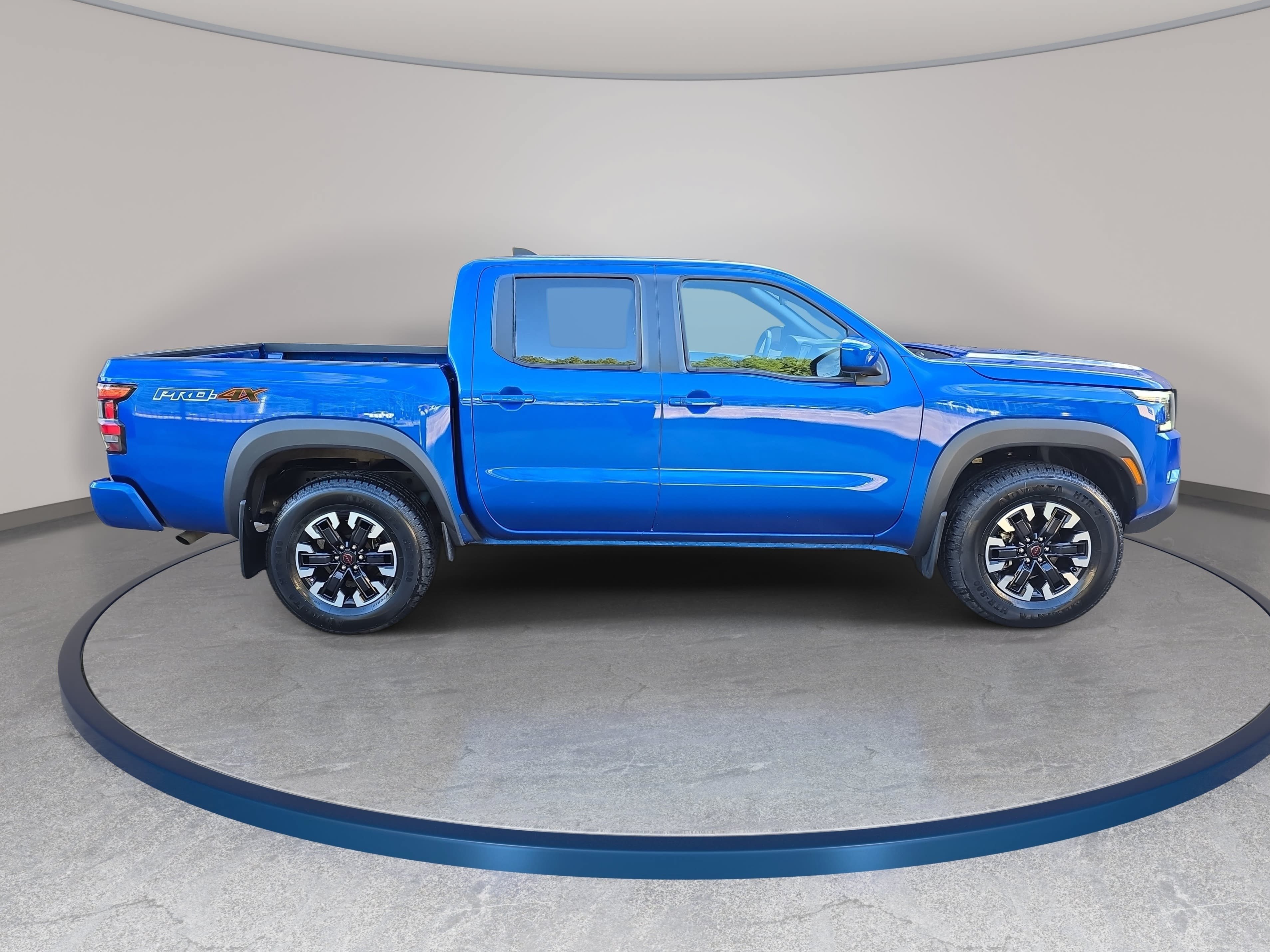 Used 2024 Nissan Frontier PRO-4X w/ Technology Package AWD/4WD image 4