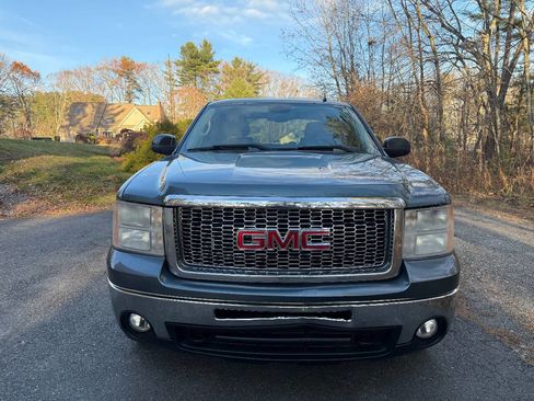 Used 2010 GMC Sierra 1500 SLE image 3