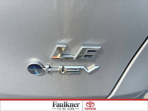 Used 2025 Toyota RAV4 LE AWD/4WD image 22