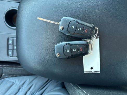 Used 2024 Ford Ranger XL image 39