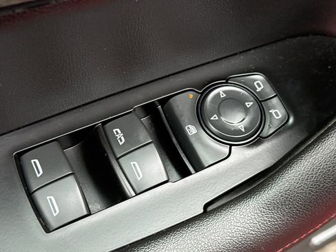 Certified 2023 Chevrolet Blazer RS image 13