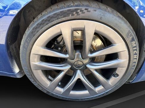 Used 2021 Tesla Model S Plaid AWD/4WD image 22