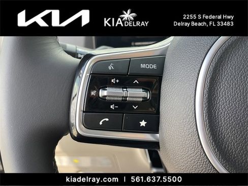 New 2026 Kia Carnival EX image 25