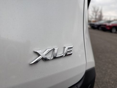 New 2026 Toyota Sienna XLE image 20