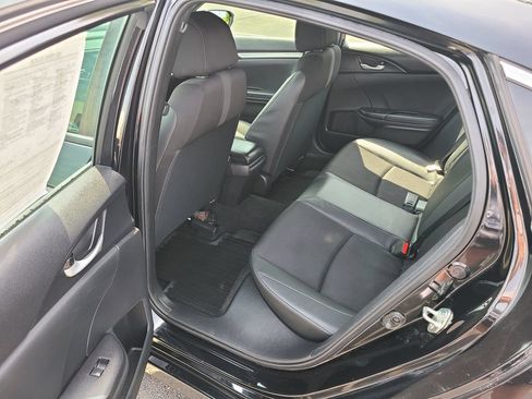 Used 2019 Honda Civic Sport image 4