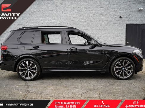 Used 2022 BMW X7 M50i image 18