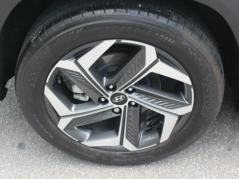 Used 2024 Hyundai Tucson Limited image 15