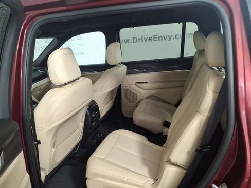 Used 2024 Jeep Grand Cherokee L Limited w/ Luxury Tech Group II image 9