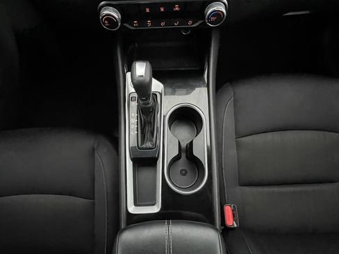 Used 2024 Nissan Altima 2.5 SV image 19