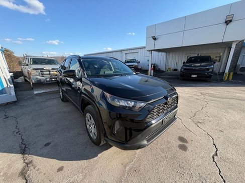 Used 2020 Toyota RAV4 LE w/ All Weather Liner Package image 7