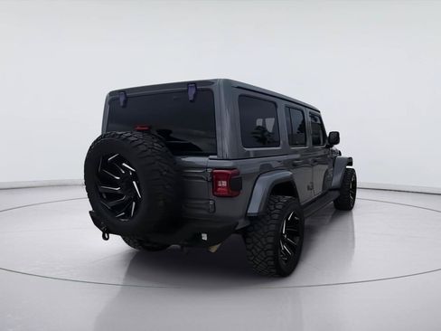 Used 2022 Jeep Wrangler Unlimited Sahara w/ LED Lighting Group AWD/4WD image 8