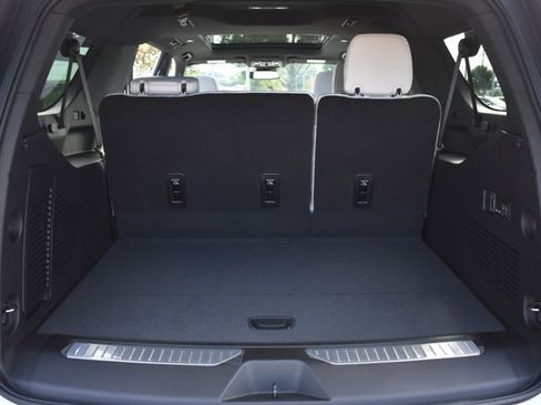 New 2026 Chevrolet Suburban Premier w/ Sun And Tow Package image 18